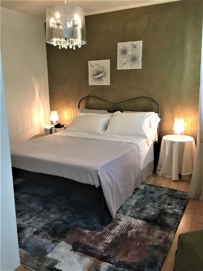 Il Castello Di Lovere Hotel Esterno foto